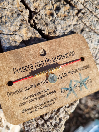 Pulsera roja medalla corazón baño de oro