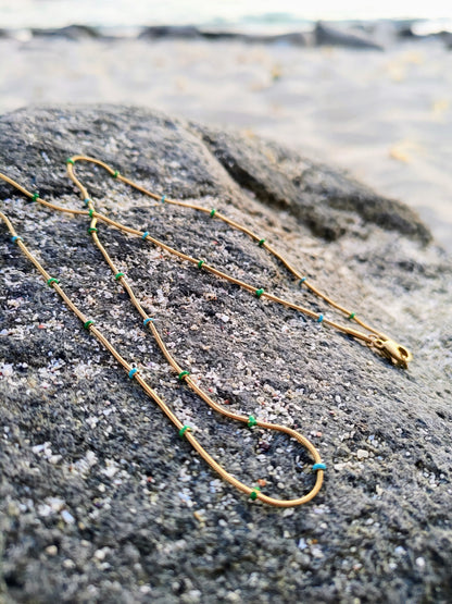 Cadena dorada detalles calipso baño de oro