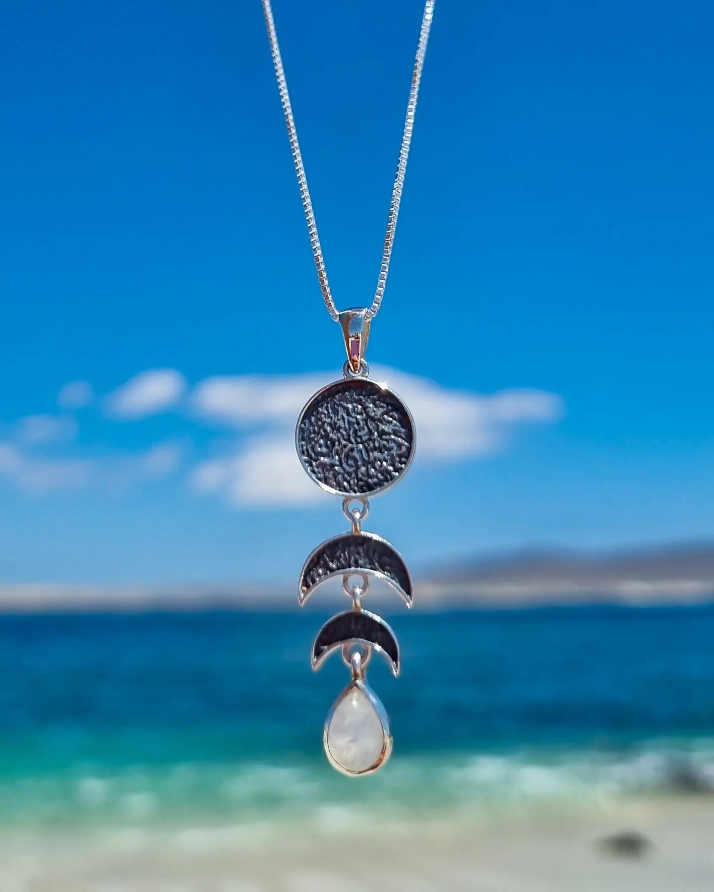 Collar fases de la luna con piedra luna