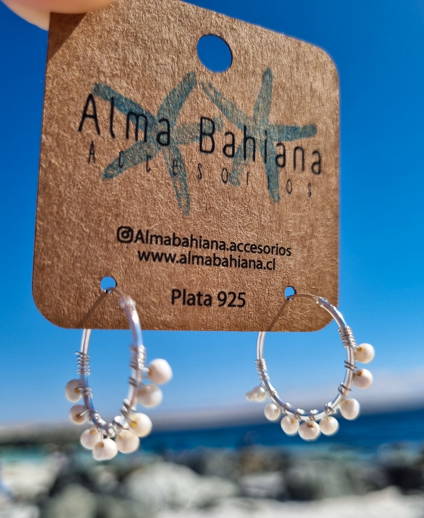 Argollas con mini perlas de rio